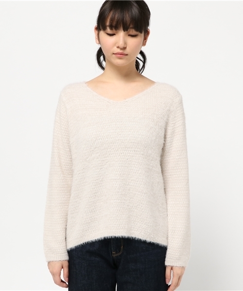 NATURAL BEAUTY BASIC（ナチュラルビューティーベーシック）の「フェザーラメニット（ニット/セーター・レディース・ピンク/ブルー/ベージュ・MEDIUM）」の4枚目の写真