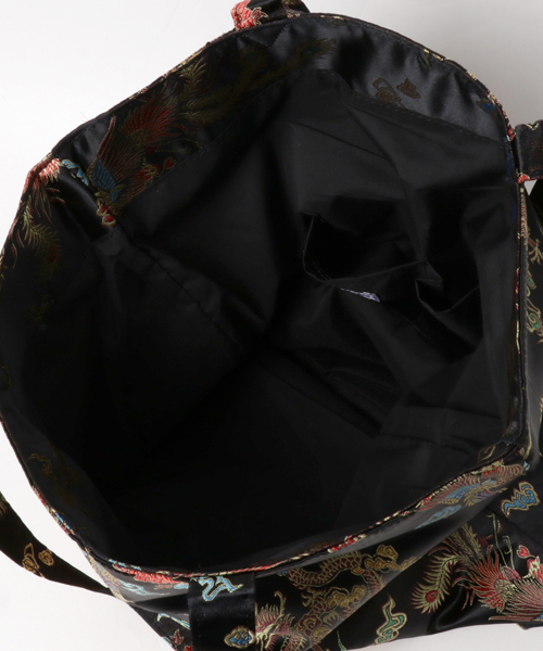 PUNYUS（プニュズ）の「チャイナ柄タイガートート（トートバッグ・レディース・ブルー/レッド/ピンク/ブラック・FREE）」の8枚目の写真