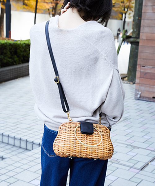 STUDIOUS SELECT（ステュディオスセレクト）の「【VIOLA’dORO】スプリットラタンサークルハンドバッグ MIRO V-8130（ハンドバッグ・レディース・キャメル・FREE）」の2枚目の写真