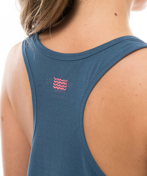 BILLABONG(ビラボン)の「BILLABONG レディース【ACTIVE】トレーニングUVルーズタンクトップ(タンクトップ・レディース・レッド/ホワイト/ネイビー・MEDIUM)」の10枚目の写真