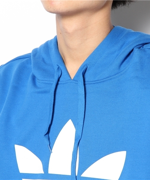 adidas Originals(アディダスオリジナルス)の「アディダス トレフォイル フーディ ロゴパーカー adidas ADI TREFOIL HOODY(パーカー・メンズ・ブルー・SMALL/MEDIUM/LARGE/X-LARGE)」の2枚目の写真