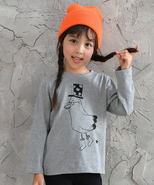 Bee des Bee(ビーデスビー)の「【コットン100%】長袖プリントTシャツ(Tシャツ/カットソー・キッズ・ブラック/ブラック系その他/グリーン系その他/レッド系その他/ブラック系その他5/ブラック系その他6/ブラック系その他7/グレー系その他4/グレー系その他5/グリーン系その他2/レッド系その他2/ブラック×ホワイト/グレー系その他/ブラック系その他2/ブラック系その他3/ホワイト/グレー系その他3/グレー系その他2/ブラック系その他4/ライトブラック/杢グレー/ミント/スモークピンク/ライトパープル/サックスブルー/ベージュ/ピンク/ホワイト系その他・120cm/130cm/140cm/150cm/110cm/100cm)」の15枚目の写真