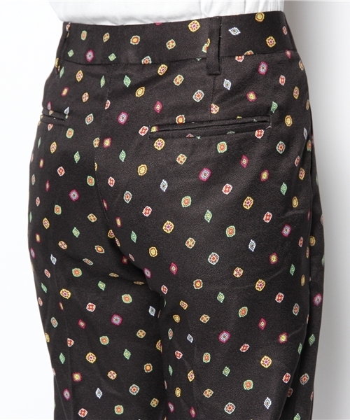 mystic(ミスティック)の「コモン柄クロップドPT(スラックス・レディース・オフホワイト/ブルー/ブラック・フリ-)」の9枚目の写真