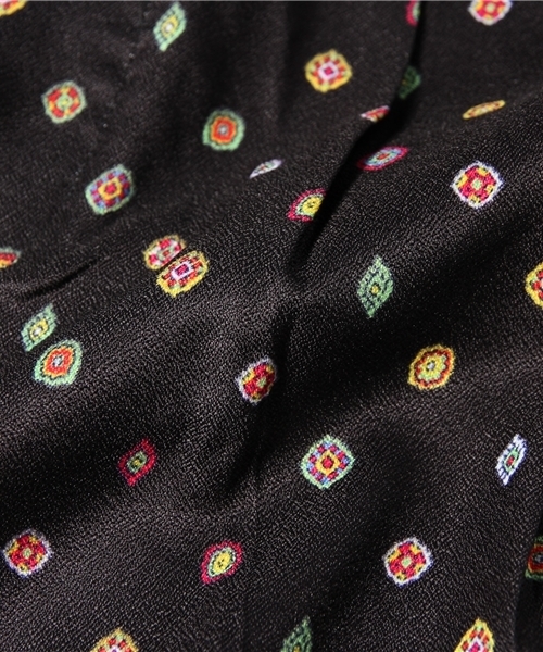 mystic(ミスティック)の「コモン柄クロップドPT(スラックス・レディース・オフホワイト/ブルー/ブラック・フリ-)」の11枚目の写真