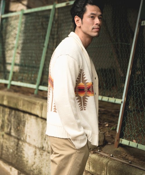 BAYFLOW(ベイフロー)の「ジャガードネイティブカーディガン(カーディガン/ボレロ・メンズ・アイボリー/ブラック・LARGE/SMALL/MEDIUM)」の3枚目の写真