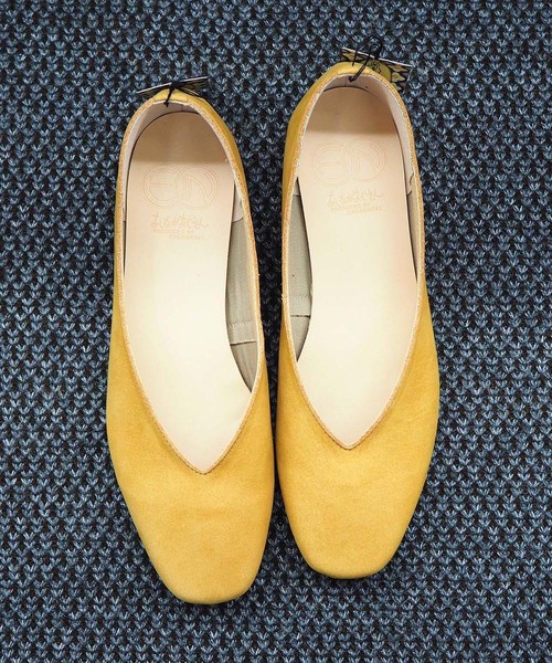 ENあしながおじさん（エンアシナガオジサン）の「防水｜Vカットフラットシューズ　5360269（パンプス・レディース・パイソン/マスタード/グリーン/ブラック/ワインレッド/アイボリー/その他/レンガ/サンドベージュ/ネイビー/プラチナム・24.5cm/22.5cm/24.0cm/23.5cm/23.0cm/25.0cm/22.0cm）」の7枚目の写真