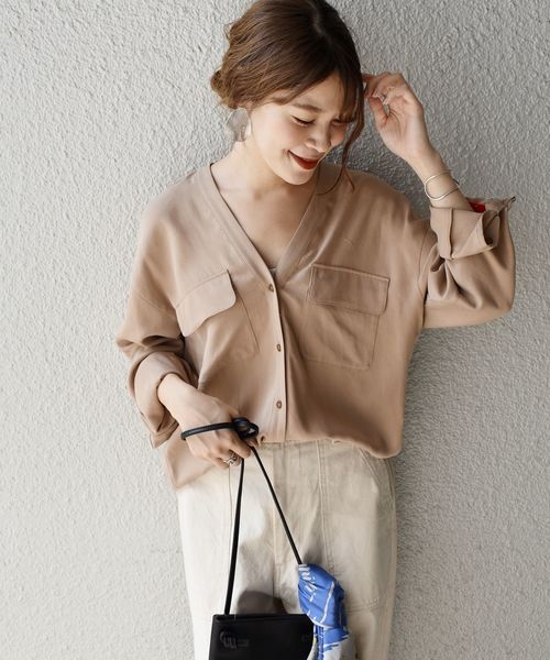 SHIPS（シップス）の「モールスキンポケットブラウス◇（シャツ/ブラウス・レディース・ブラウン/ベージュ/コバルトブルー/ベージュ系その他/ネイビー・ONE SIZE）」の3枚目の写真