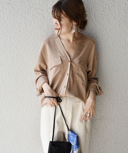 SHIPS（シップス）の「モールスキンポケットブラウス◇（シャツ/ブラウス・レディース・ブラウン/ベージュ/コバルトブルー/ベージュ系その他/ネイビー・ONE SIZE）」の6枚目の写真