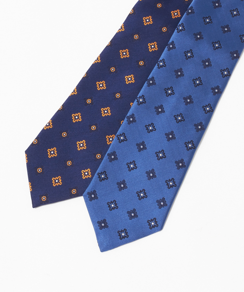 RECENCY OF MINE（リーセンシー オブ マイン）の「【Recency of Mine】フラワー小紋ネクタイ（ネクタイ・メンズ・ネイビー/サックスブルー・フリー）」の9枚目の写真