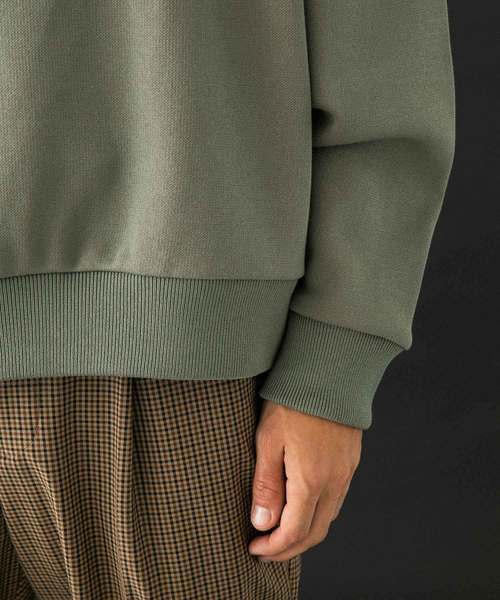 UNITED TOKYO(ユナイテッドトウキョウ)の「18Gオーバーサイズスウェットニット(ニット/セーター・メンズ・ブラック/ベージュ/カーキ/ライム・FREE)」の22枚目の写真