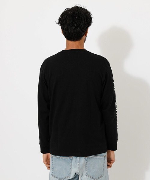 AZUL by moussy（アズールバイマウジー）の「PHOTOGRAPHIC LONG TEE/フォトグラフィックロングTシャツ　251DSM90-288C（Tシャツ/カットソー・メンズ・ホワイト/ブラック/ライトベージュ・SMALL/MEDIUM/LARGE）」の15枚目の写真