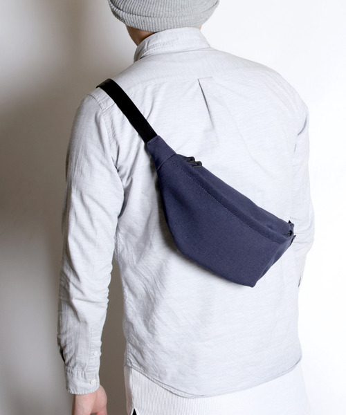 Un coeur(アンクール)の「【Un coeur/アンクール】TORO(Ⅱ) water repellent series K900016N(ボディバッグ/ウエストポーチ・メンズ・ブラック/グレー/ネイビー・FREE)」の11枚目の写真