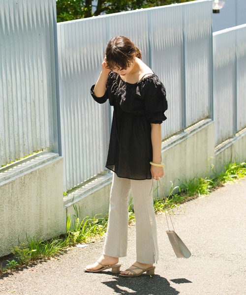 mystic(ミスティック)の「キャミSETショートブラウス(シャツ/ブラウス・レディース・オフホワイト/ブラック・FREE)」の12枚目の写真