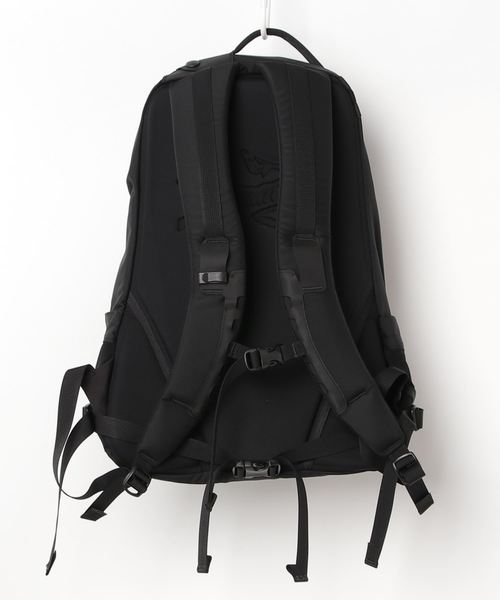 ARC'TERYX(アークテリクス)の「【Arc'teryx】アークテリクス ARRO 16 バックパック リュック(バックパック/リュック・メンズ・ブラック・FREE)」の2枚目の写真
