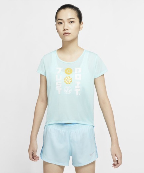 NIKE(ナイキ)の「ナイキ NIKE ウィメンズ アイコンクラッシュ S/S トップ(Tシャツ/カットソー・レディース・サックスブルー・XL/S/M/L)」の1枚目の写真