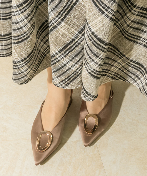 RANDA（ランダ）の「ゴールドパーツポインテッドトゥミュールパンプス（パンプス・レディース・ブラック/ブラウン/カーキ・LL/S/M/L）」の9枚目の写真