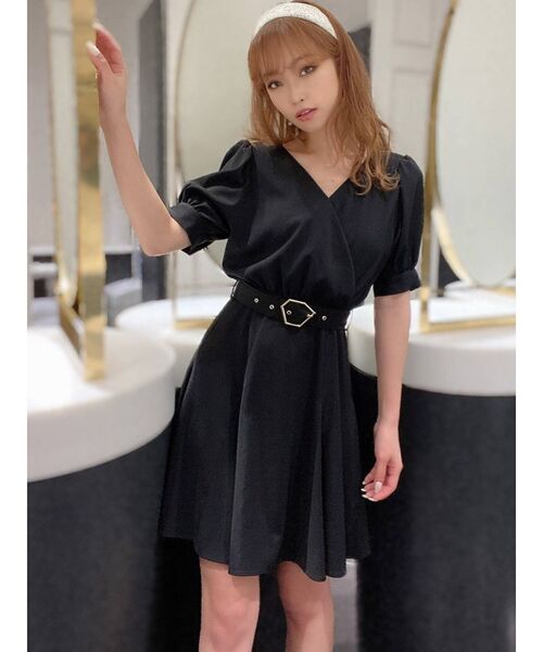 RESEXXY（リゼクシー）の「シャイニーボリュームカチューシャ（カチューシャ・レディース・ベージュ/ブラック・FREE）」の4枚目の写真