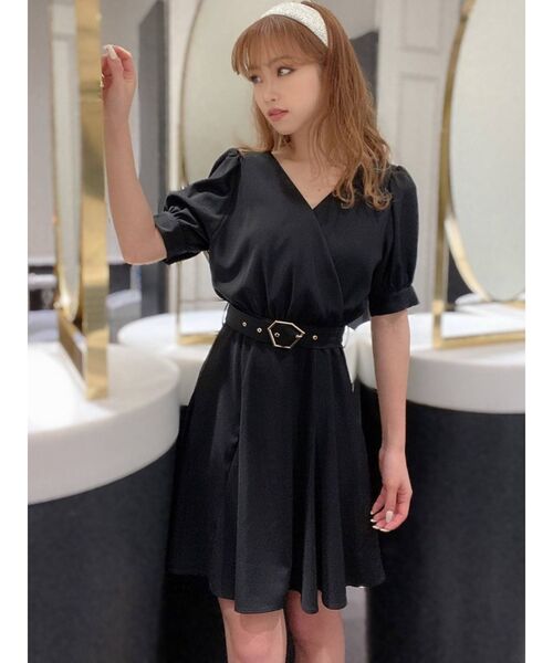 RESEXXY（リゼクシー）の「シャイニーボリュームカチューシャ（カチューシャ・レディース・ベージュ/ブラック・FREE）」の6枚目の写真