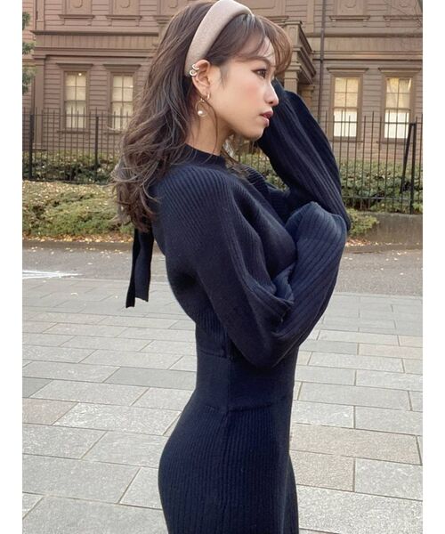 RESEXXY（リゼクシー）の「シャイニーボリュームカチューシャ（カチューシャ・レディース・ベージュ/ブラック・FREE）」の9枚目の写真