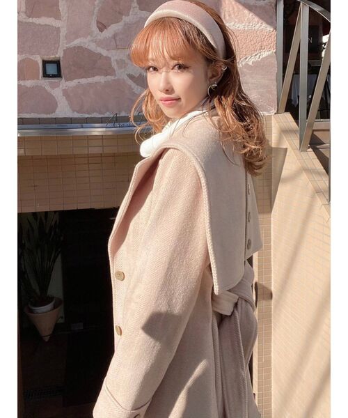 RESEXXY（リゼクシー）の「シャイニーボリュームカチューシャ（カチューシャ・レディース・ベージュ/ブラック・FREE）」の21枚目の写真