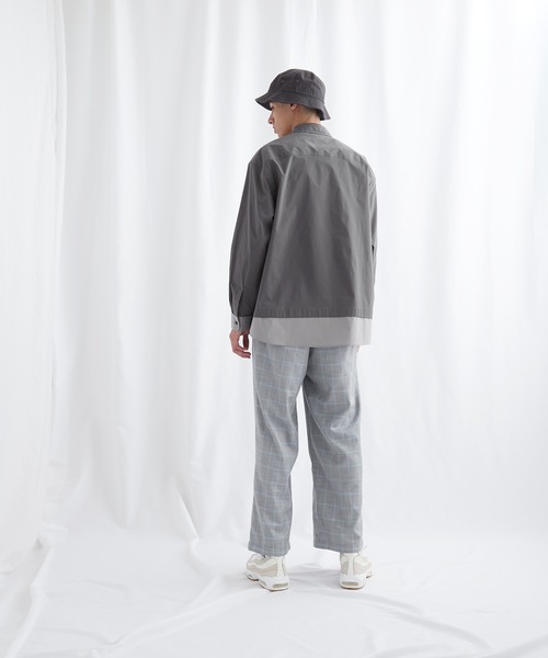 EMMA CLOTHES(エマクローズ)の「オーバーサイズ配色カラーリングレイヤードシャツ【EMMA CLOTHES/エマクローズ】(シャツ/ブラウス・メンズ・ホワイト/チャコール/モスグリーン・FREE)」の14枚目の写真