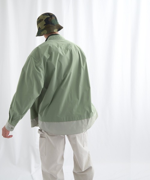 EMMA CLOTHES(エマクローズ)の「オーバーサイズ配色カラーリングレイヤードシャツ【EMMA CLOTHES/エマクローズ】(シャツ/ブラウス・メンズ・ホワイト/チャコール/モスグリーン・FREE)」の20枚目の写真