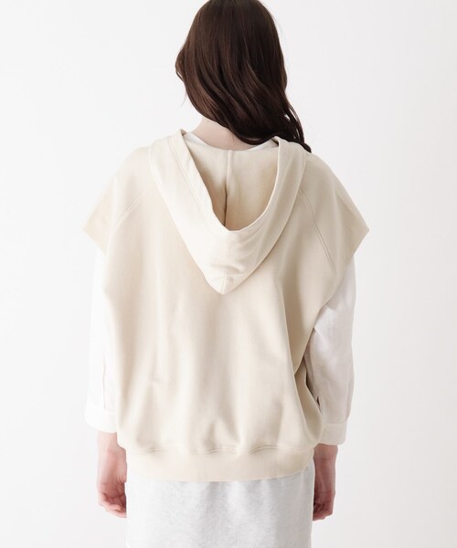 SHOO・LA・RUE（シューラルー）の「◆コクーンシルエット裏毛ノースリーブフーディ（パーカー・レディース・ブラック/ライトグリーン/ライトベージュ・00）」の9枚目の写真