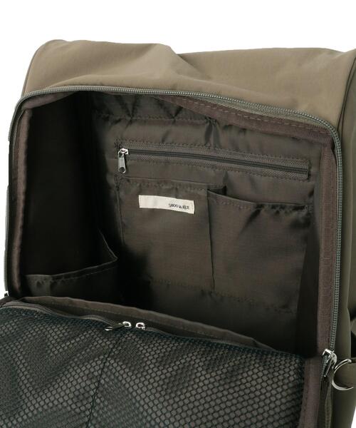 SHOO・LA・RUE（シューラルー）の「◆【軽量】自立する10ポケットリュック（バックパック/リュック・レディース・ブラック/カーキ・00）」の12枚目の写真