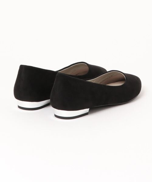 ORiental TRaffic（オリエンタルトラフィック）の「【Oriental Traffic】ポインテッドフラットパンプス（パンプス・レディース・ブラック/グリーン/ベージュ・22.5cm/24.0cm/25.0cm/26.0cm/22.0cm/23.0cm/24.5cm/25.5cm/23.5cm）」の4枚目の写真