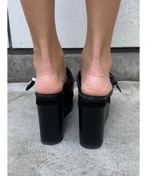 EGOIST（エゴイスト）の「ベルト付ウェッジサンダル（サンダル・レディース・ブラック/キャメル・S/M）」の7枚目の写真