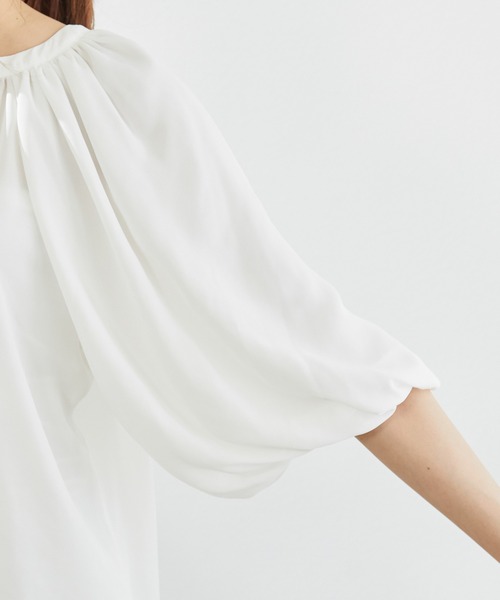 ROPE' PICNIC（ロペピクニック）の「【2WAY】パフスリーブブラウス（シャツ/ブラウス・レディース・ブラック/ホワイト/ダークラベンダー・38）」の10枚目の写真