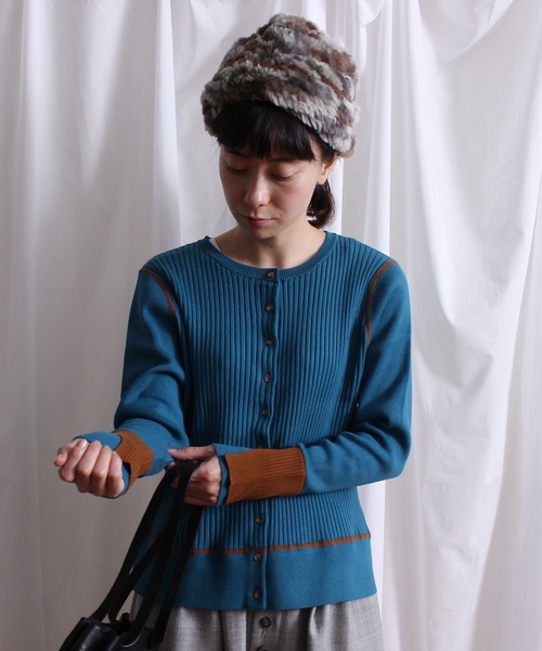 Lene(レネ)の「ギリシャコットン/バイカラークルーカーディガン(ニット/セーター・レディース・ブラック/アイボリー/ブルー・FREE)」の3枚目の写真