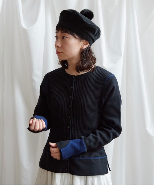 Lene(レネ)の「ギリシャコットン/バイカラークルーカーディガン(ニット/セーター・レディース・ブラック/アイボリー/ブルー・FREE)」の8枚目の写真