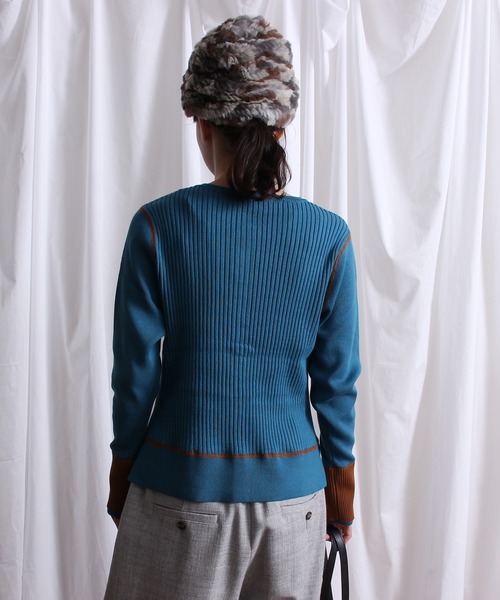 Lene(レネ)の「ギリシャコットン/バイカラークルーカーディガン(ニット/セーター・レディース・ブラック/アイボリー/ブルー・FREE)」の20枚目の写真