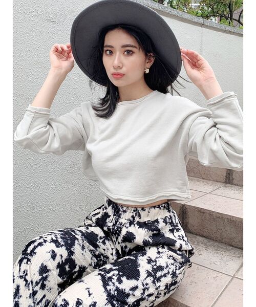 GYDA(ジェイダ)の「PROCESSINGショートスウェットTOPS(スウェット・レディース・カーキ/ピンク/アイボリー・FREE)」の13枚目の写真