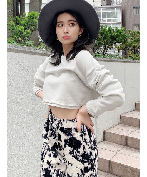 GYDA(ジェイダ)の「PROCESSINGショートスウェットTOPS(スウェット・レディース・カーキ/ピンク/アイボリー・FREE)」の17枚目の写真