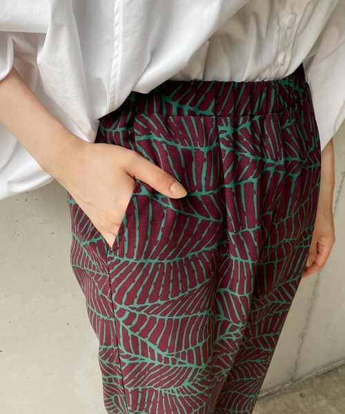 CAPRICIEUX LE'MAGE（カプリシューレマージュ）の「キカガライージーパンツ（その他パンツ・レディース・ブラック/グリーン・FREE）」の10枚目の写真