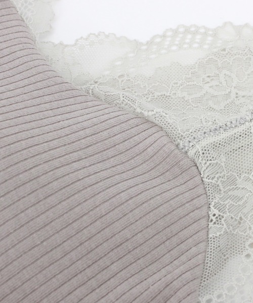 tu-hacci（ツーハッチ）の「【販売枚数累計200万枚突破！】ナチュラルに整える。ノンワイヤーホック付きショルダーレースキャミソール【ブラが要らないBRAIRAZU-ブライラズシリーズ】（タンクトップ・レディース・ホワイト/グレイッシュベージュ/ブラック・L/S/M/XL/SG/MG/LG）」の15枚目の写真