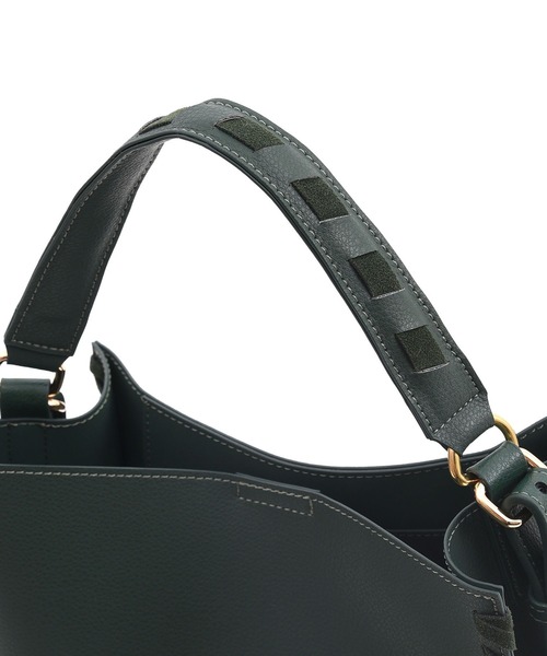 COOCO（クーコ）の「かがりデザインフェイクレザー２ＷＡＹショルダーバッグ（ショルダーバッグ・レディース・ブラック/ベージュ/グリーン・9）」の13枚目の写真