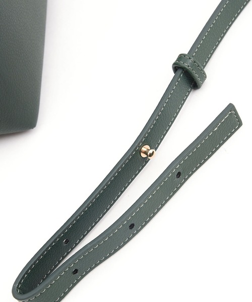 COOCO（クーコ）の「かがりデザインフェイクレザー２ＷＡＹショルダーバッグ（ショルダーバッグ・レディース・ブラック/ベージュ/グリーン・9）」の22枚目の写真