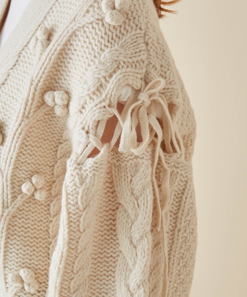 MADEMOISELLE ROPE'（マドモアゼル ロペ）の「レースアップポップコーンカーディガン（カーディガン/ボレロ・レディース・オフホワイト/ベージュ/パープル・38）」の17枚目の写真