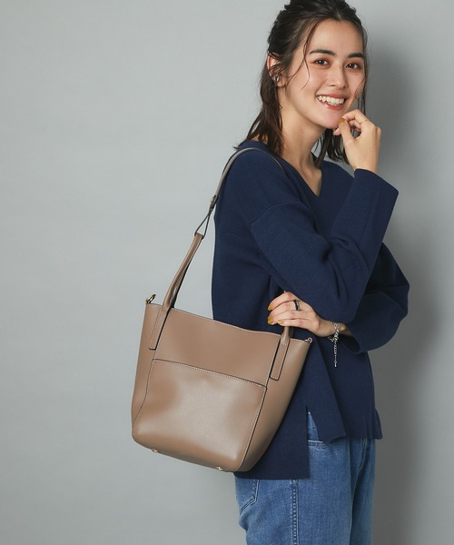 un dix cors(アンディコール)の「スタイリングにマッチしやすい 2WAYハンドルバッグ(ハンドバッグ・レディース・ブラック/ベージュ・FREE)」の13枚目の写真