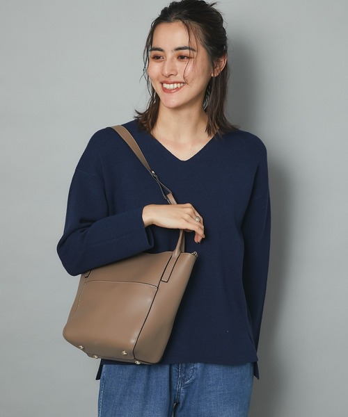 un dix cors(アンディコール)の「スタイリングにマッチしやすい 2WAYハンドルバッグ(ハンドバッグ・レディース・ブラック/ベージュ・FREE)」の3枚目の写真