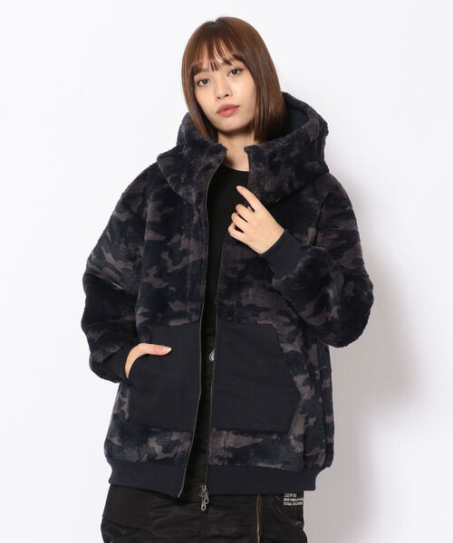【保障できる】 AVIREX（アヴィレックス）の「【Women's】カモプリント シャギー ジャケット・アウター