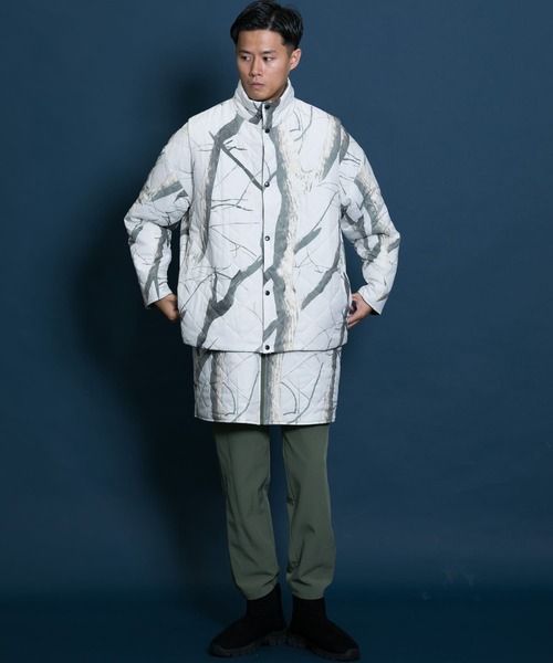 Uiscel（ユイセル）の「プリマロフトリバーシブルオーバーベスト（ダウンベスト・メンズ・ブラック/カーキ・ONE）」の13枚目の写真