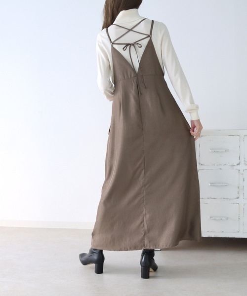 HER CLOSET（ハークローゼット）の「【cheriella】WEB限定マルチWAYシワサテンキャミワンピース（ワンピース・レディース・ブラウン/ブラック/スモークピンク・M）」の8枚目の写真