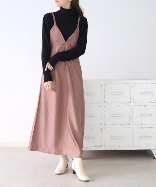 HER CLOSET（ハークローゼット）の「【cheriella】WEB限定マルチWAYシワサテンキャミワンピース（ワンピース・レディース・ブラウン/ブラック/スモークピンク・M）」の12枚目の写真