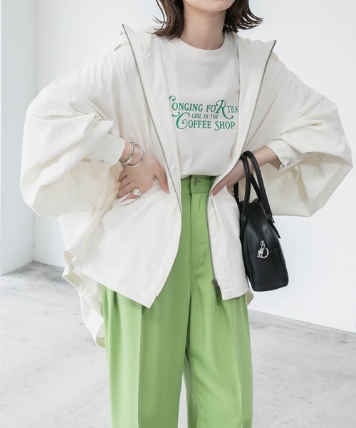 BONLECILL（ボンルシール）の「ボリュームスリーブ ポンチョライクマウンテンパーカー（マウンテンパーカー・レディース・オフホワイト/カーキ/ベージュ/チャコールグレー・FREE）」の19枚目の写真