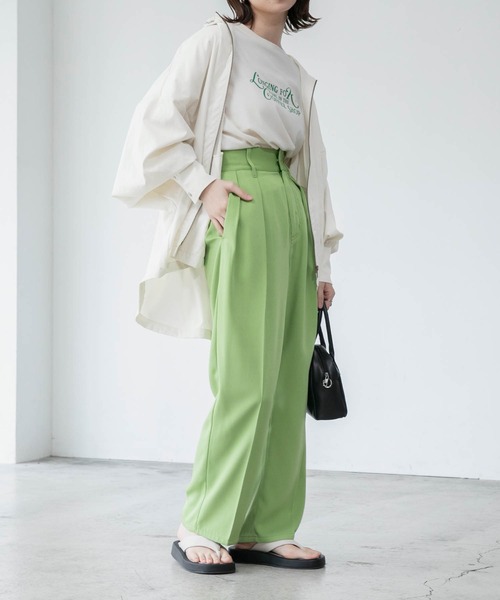 BONLECILL（ボンルシール）の「ボリュームスリーブ ポンチョライクマウンテンパーカー（マウンテンパーカー・レディース・オフホワイト/カーキ/ベージュ/チャコールグレー・FREE）」の14枚目の写真