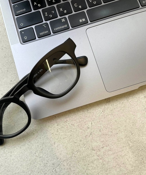 CANAL JEAN（キャナルジーン）の「Dume(デューム) マットフレームダテメガネ（メガネ・レディース・ブラック/ブラウン系その他・ONE SIZE）」の7枚目の写真